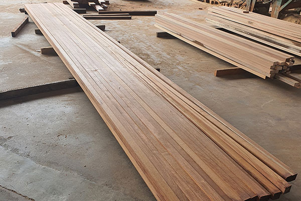 MERBAU BATTEN
