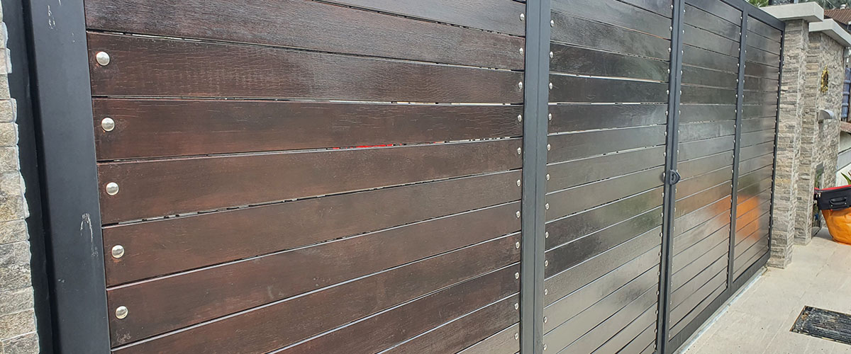 CHENGAL WOODEN GATE
