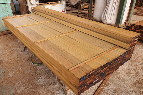 CHENGAL WOOD