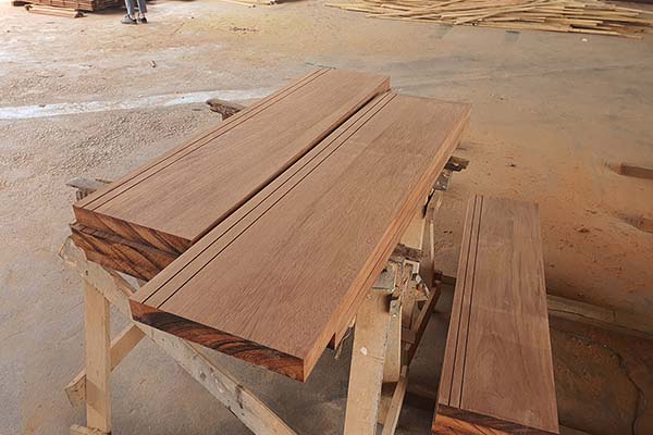 MERBAU WOOD
